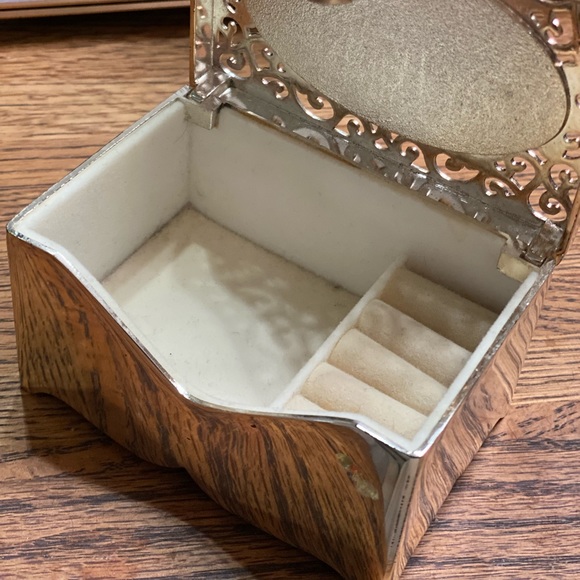 VTG 90s Silver Keepsake Box Velvety lining Pearl Accent on Lid Things Remembered - Picture 1 of 9